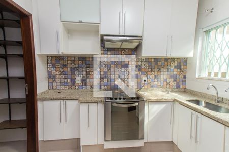 Casa à venda com 99m², 2 quartos e 2 vagasCozinha