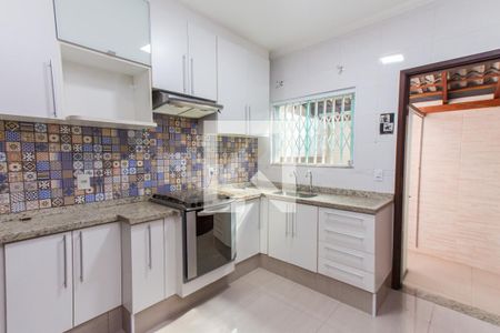 Casa à venda com 99m², 2 quartos e 2 vagasCozinha