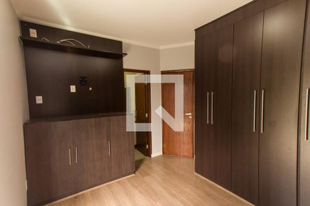 Casa à venda com 99m², 2 quartos e 2 vagasSuíte 1  