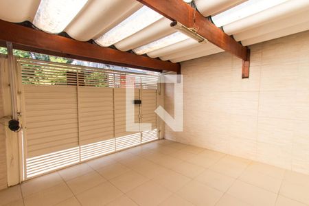 Casa à venda com 99m², 2 quartos e 2 vagasGaragem