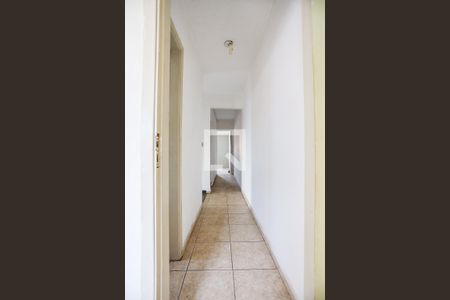 Casa para alugar com 150m², 3 quartos e 2 vagasCorredor 