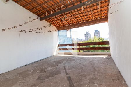 Casa à venda com 360m², 5 quartos e 3 vagasSacada