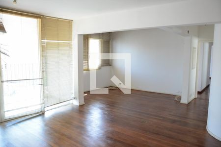 Apartamento à venda com 236m², 3 quartos e 3 vagasSala