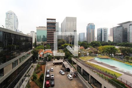 Vista de kitnet/studio para alugar com 1 quarto, 44m² em Vila Olímpia, São Paulo