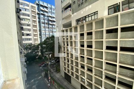Vista Sala e Quartos de apartamento à venda com 2 quartos, 86m² em Leme, Rio de Janeiro