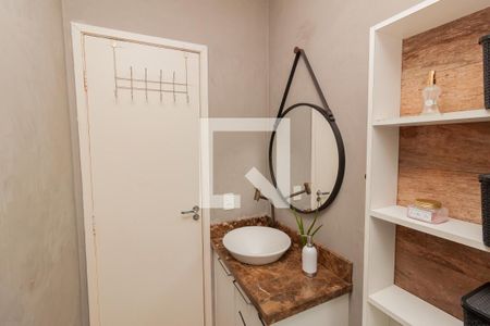 Casa à venda com 85m², 2 quartos e 1 vaga Casa à venda com 85m², 2 quartos e 1 vagaBanheiro