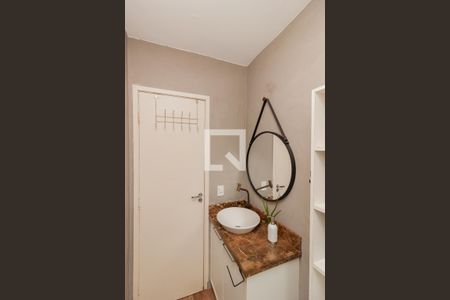 Casa à venda com 85m², 2 quartos e 1 vaga Casa à venda com 85m², 2 quartos e 1 vagaBanheiro
