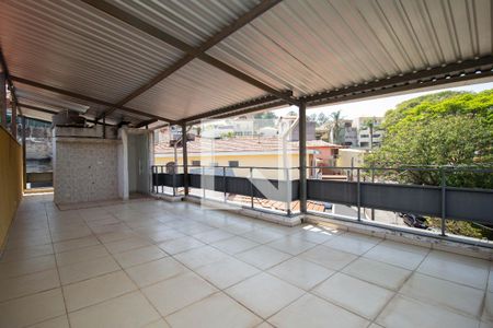Casa à venda com 200m², 4 quartos e 2 vagasTerraço