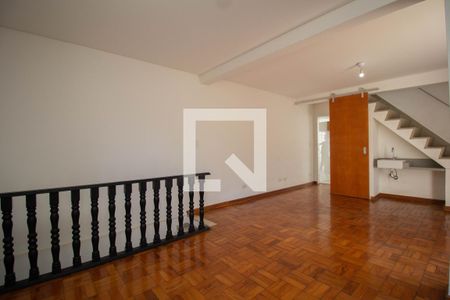 Sala de casa à venda com 4 quartos, 200m² em Parque São Domingos, São Paulo