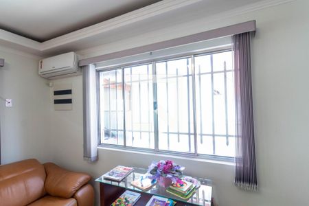 Sala de casa para alugar com 3 quartos, 257m² em Vila Santana, São Paulo