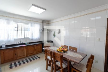 Casa para alugar com 257m², 3 quartos e 5 vagasCozinha