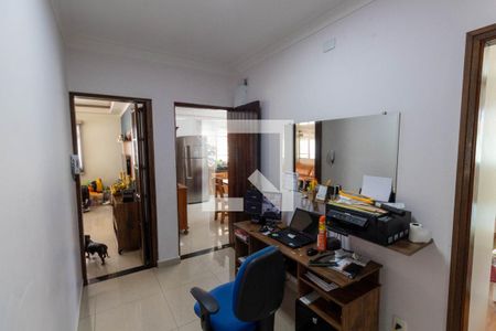 Corredor de casa à venda com 3 quartos, 257m² em Vila Santana, São Paulo