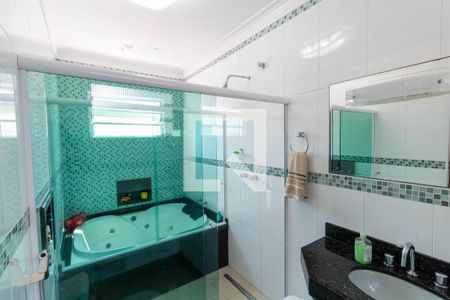 Casa para alugar com 257m², 3 quartos e 5 vagasBanheiro da Suíte 2