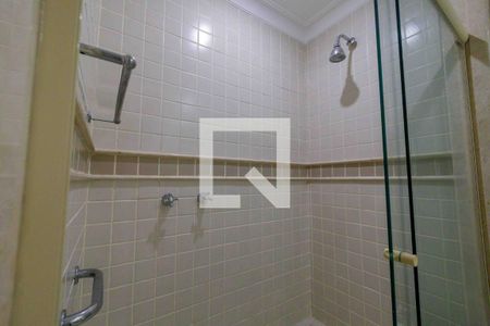 Casa de condomínio para alugar com 902m², 5 quartos e 6 vagas Casa de condomínio para alugar com 902m², 5 quartos e 6 vagasBanheiro Escritório