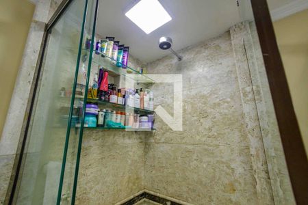 Casa de condomínio para alugar com 902m², 5 quartos e 6 vagas Casa de condomínio para alugar com 902m², 5 quartos e 6 vagasBanheiro Suíte 1