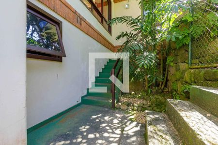 Casa de condomínio para alugar com 902m², 5 quartos e 6 vagas Casa de condomínio para alugar com 902m², 5 quartos e 6 vagasQuintal