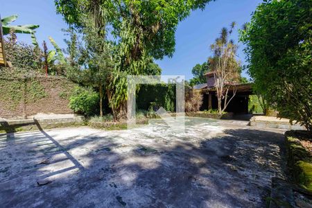 Casa de condomínio para alugar com 902m², 5 quartos e 6 vagas Casa de condomínio para alugar com 902m², 5 quartos e 6 vagasQuintal