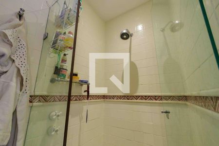 Casa de condomínio para alugar com 902m², 5 quartos e 6 vagas Casa de condomínio para alugar com 902m², 5 quartos e 6 vagasBanheiro Suíte 2