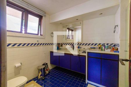 Casa de condomínio para alugar com 902m², 5 quartos e 6 vagas Casa de condomínio para alugar com 902m², 5 quartos e 6 vagasBanheiro Suíte 3