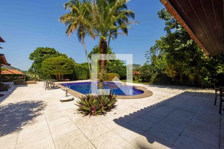 Casa de condomínio para alugar com 902m², 5 quartos e 6 vagas Casa de condomínio para alugar com 902m², 5 quartos e 6 vagasQuintal