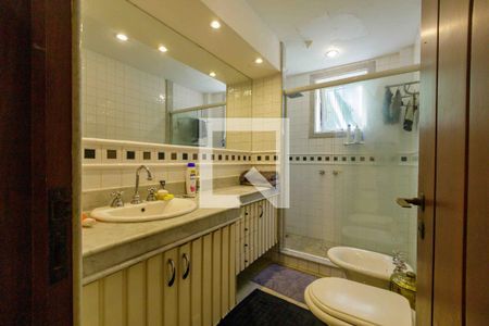 Casa de condomínio para alugar com 902m², 5 quartos e 6 vagas Casa de condomínio para alugar com 902m², 5 quartos e 6 vagasBanheiro