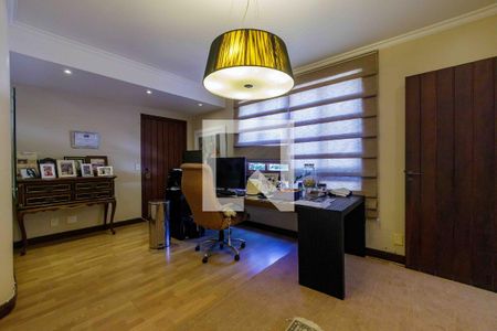 Casa de condomínio para alugar com 902m², 5 quartos e 6 vagas Casa de condomínio para alugar com 902m², 5 quartos e 6 vagasEscritório