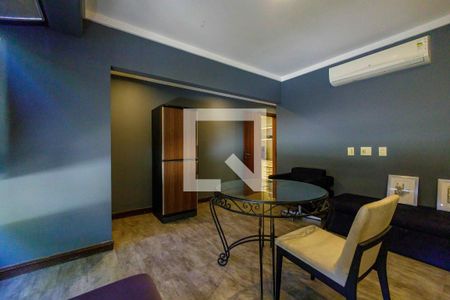 Casa de condomínio para alugar com 902m², 5 quartos e 6 vagas Casa de condomínio para alugar com 902m², 5 quartos e 6 vagasSaleta