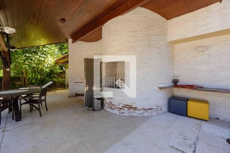 Casa de condomínio para alugar com 902m², 5 quartos e 6 vagas Casa de condomínio para alugar com 902m², 5 quartos e 6 vagasQuintal Churrasqueira