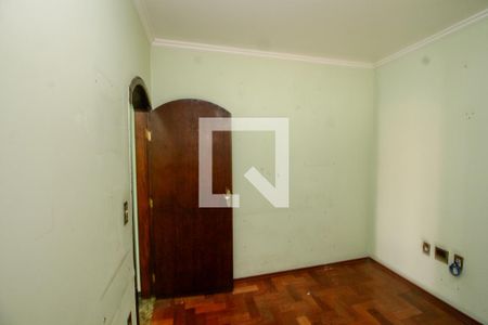 Quarto 1 de casa para alugar com 3 quartos, 370m² em Vila Carrao, São Paulo