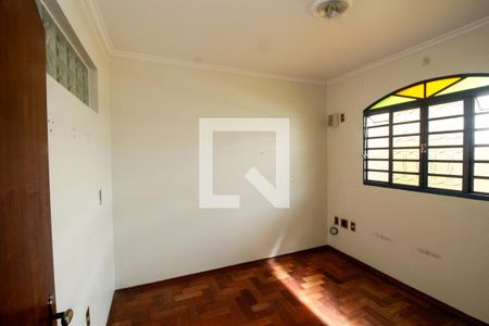 Quarto 2 de casa para alugar com 3 quartos, 370m² em Vila Carrao, São Paulo