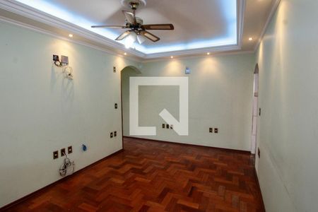 Sala de TV de casa para alugar com 3 quartos, 370m² em Vila Carrao, São Paulo