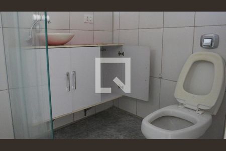 Casa à venda com 120m², 3 quartos e 4 vagasBanheiro da Suíte 2