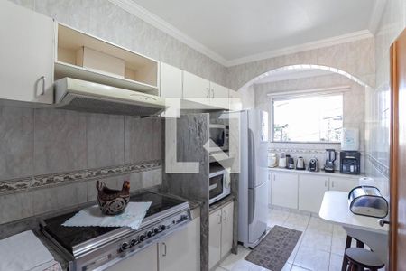 Casa à venda com 290m², 5 quartos e 4 vagas Casa à venda com 290m², 5 quartos e 4 vagasCozinha