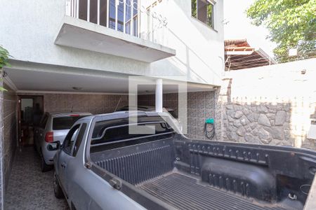 Casa à venda com 290m², 5 quartos e 4 vagas Casa à venda com 290m², 5 quartos e 4 vagasGaragem