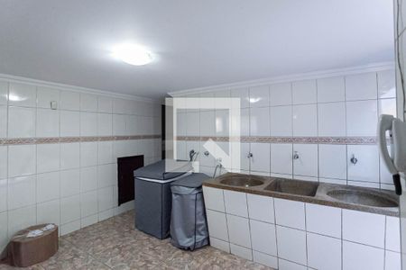 Casa à venda com 290m², 5 quartos e 4 vagas Casa à venda com 290m², 5 quartos e 4 vagasÁrea de serviço