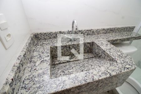 Casa à venda com 106m², 3 quartos e 2 vagasBanheiro da Suíte