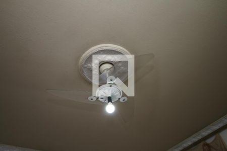 Sala 2- Detalhe de casa à venda com 2 quartos, 100m² em Olaria, Rio de Janeiro