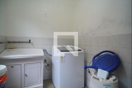 Casa à venda com 120m², 4 quartos e 2 vagasÁrea de Serviço