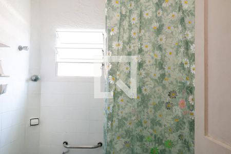 Casa à venda com 122m², 2 quartos e 1 vagaBanheiro