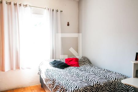 Casa à venda com 122m², 2 quartos e 1 vagaQuarto