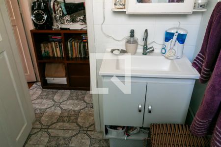 Casa à venda com 122m², 2 quartos e 1 vagaBanheiro