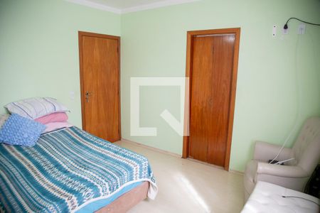 Casa à venda com 450m², 4 quartos e 3 vagas Casa à venda com 450m², 4 quartos e 3 vagasSuíte