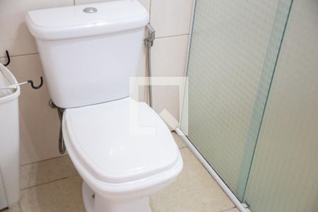 Casa à venda com 450m², 4 quartos e 3 vagas Casa à venda com 450m², 4 quartos e 3 vagasBanheiro Social