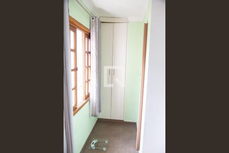 Casa à venda com 450m², 4 quartos e 3 vagas Casa à venda com 450m², 4 quartos e 3 vagasQuarto de Serviço