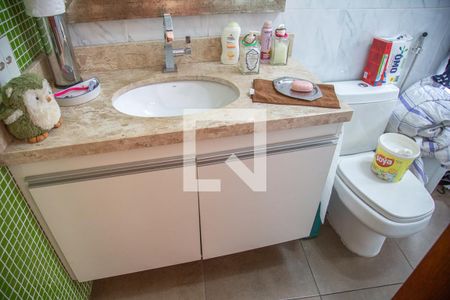 Casa à venda com 450m², 4 quartos e 3 vagas Casa à venda com 450m², 4 quartos e 3 vagasÁrea de Serviço