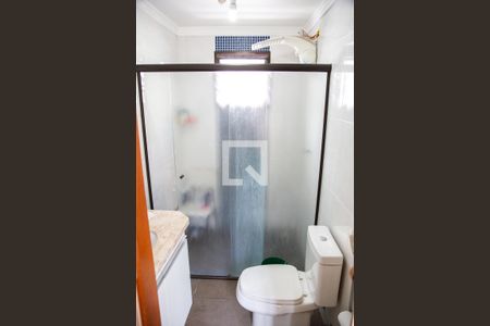 Casa à venda com 450m², 4 quartos e 3 vagas Casa à venda com 450m², 4 quartos e 3 vagasBanheiro de serviço