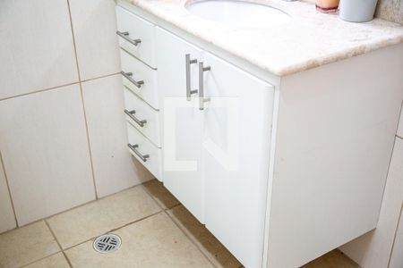 Casa à venda com 450m², 4 quartos e 3 vagas Casa à venda com 450m², 4 quartos e 3 vagasBanheiro Social