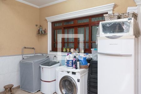 Casa à venda com 220m², 4 quartos e 3 vagas Casa à venda com 220m², 4 quartos e 3 vagasLavanderia