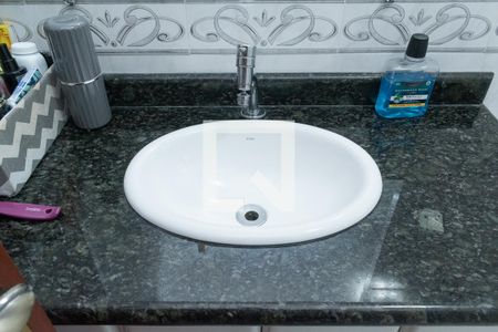 Casa à venda com 220m², 4 quartos e 3 vagas Casa à venda com 220m², 4 quartos e 3 vagasBanheiro da Suíte 2