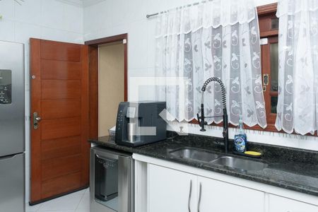 Casa à venda com 220m², 4 quartos e 3 vagas Casa à venda com 220m², 4 quartos e 3 vagasCozinha